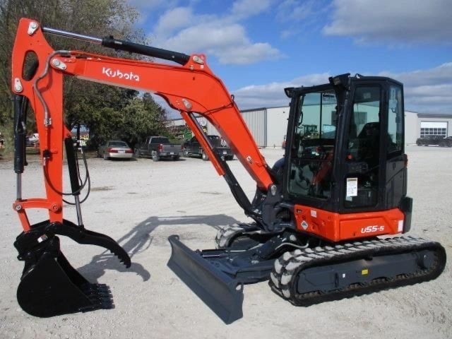 Kubota 55-5 Mini Excavator rental Houston TX